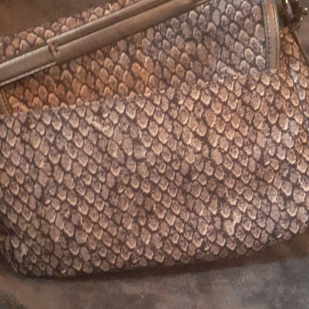 Purse - Picture 3 of 3